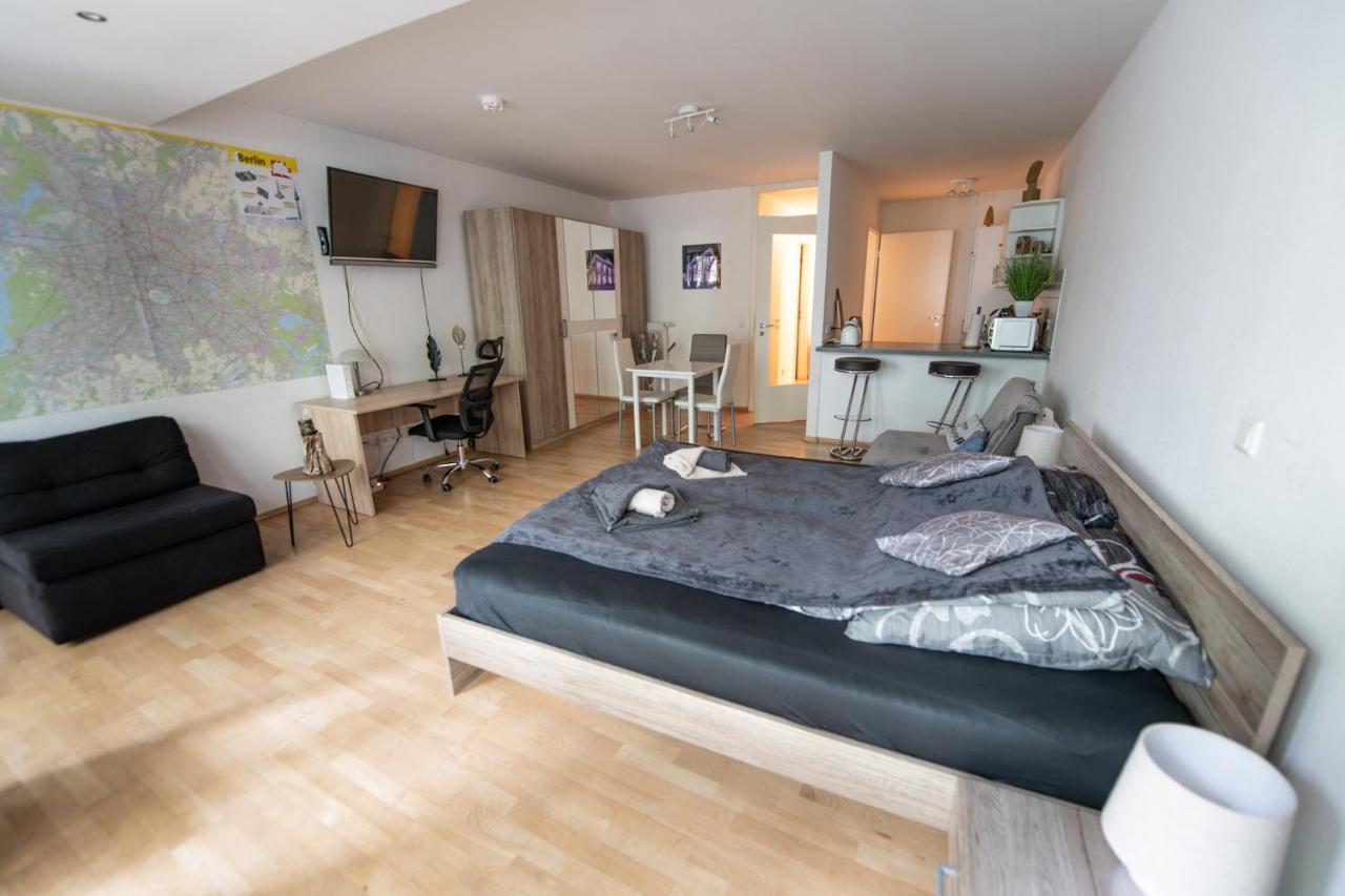 Private Apartment In The Center Of Берлін Екстер'єр фото