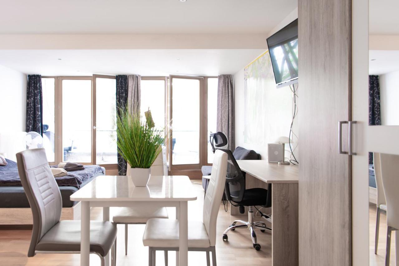 Private Apartment In The Center Of Берлін Екстер'єр фото